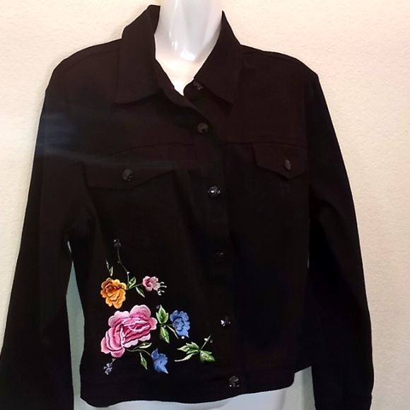VTG-Lana Erica Floral Applique  Black Jacket - Picture 6 of 15